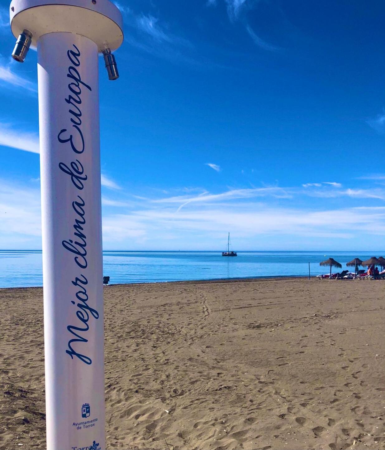 Spacious 1 Bedroom Apartment, Beach Front, Torrox Costa Eksteriør billede