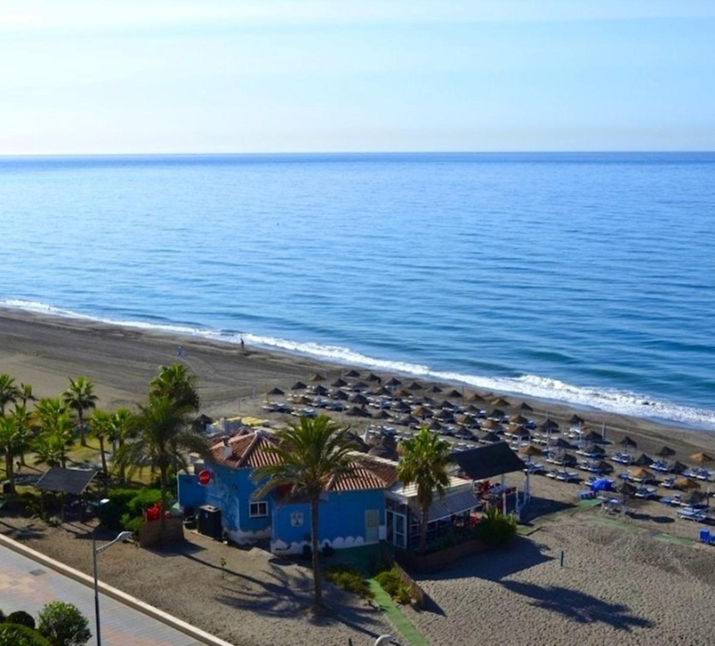 Spacious 1 Bedroom Apartment, Beach Front, Torrox Costa Eksteriør billede